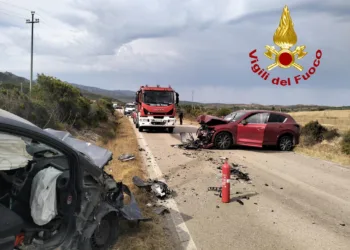 Trinità d’Agultu e Vignola: incidente stradale sulla provinciale 90, morta una 58enne