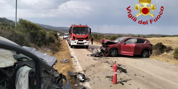 Trinità d’Agultu e Vignola: incidente stradale sulla provinciale 90, morta una 58enne