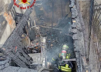 Orosei: incendio in un locale lavanderia di un B&B in via Nazionale