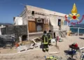 Olbia: fiamme all’interno di un chiosco bar sulla spiaggia delle Saline