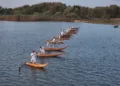 La sfida sulle tradizionali barche d’erba palustre conclude la 45ª Regata de Is Fassonis