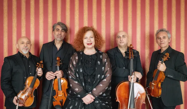 Dromos: a Milis domani (ore 22.00) Sarah Jane Morris e Solis String Quartet