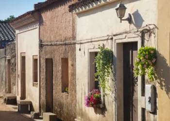 Pubblicato il bando per l’albergo diffuso annualità 2026 destinato alle imprese turistiche