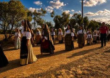 Cabras, venerdì 28 agosto il cammino delle Scalze apre la Festa di San Salvatore
