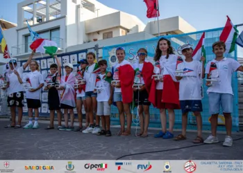 Vela giovanile: assegnati a Calasetta i titoli al Mondiale Openskiff