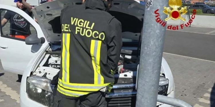 Oristano: incidente stradale in via Cagliari