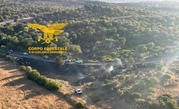 Bono: incendio in località “Case Carta”