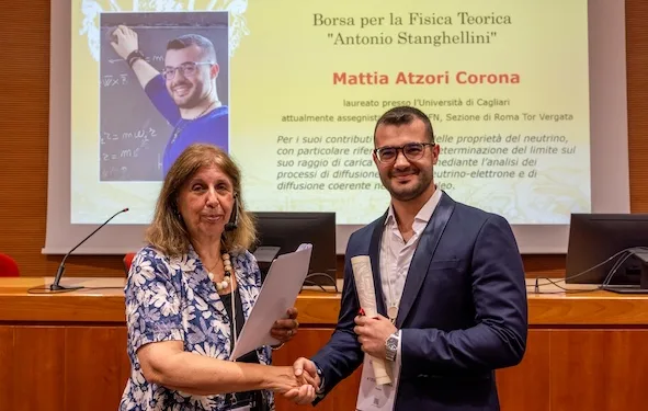 Due importanti riconoscimenti nazionali per un ricercatore UniCA. Premiata la ricerca sui neutrini di Mattia Atzori Corona