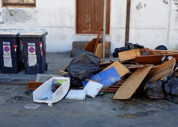 Abbandono di rifiuti a Sassari: i responsabili incastrati dalla videosorveglianza
