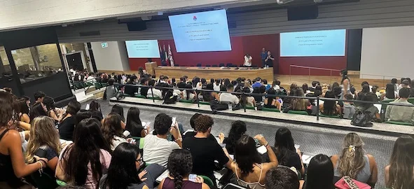 Aperto ufficialmente il semestre filtro per Medicina e Odontoiatria. Per 1.295 studenti e studentesse il via ufficiale ieri