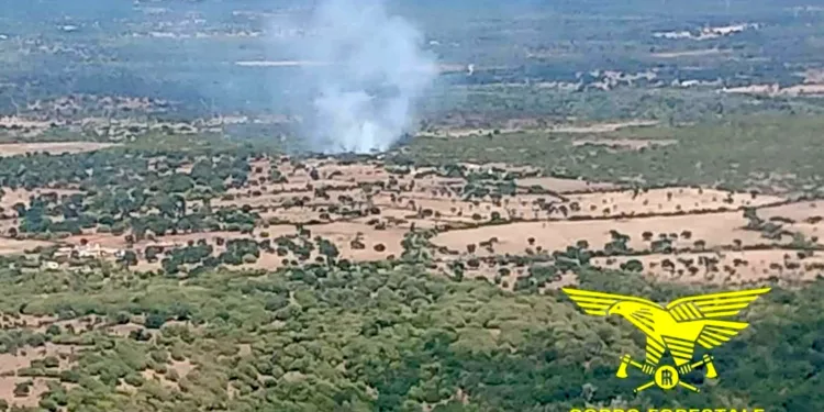 Aidomaggiore: incendio in località Serras