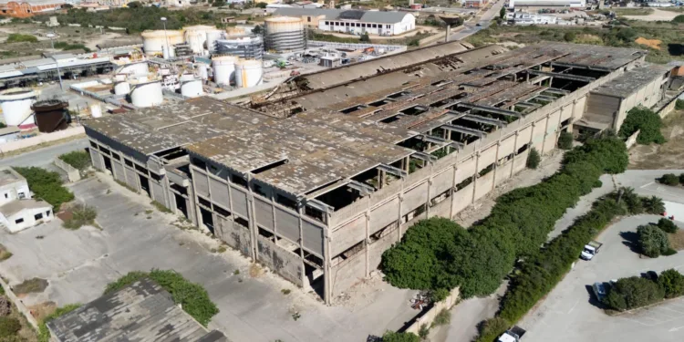 Waterfront di Porto Torres, aggiudicata la progettazione del decommissioning
