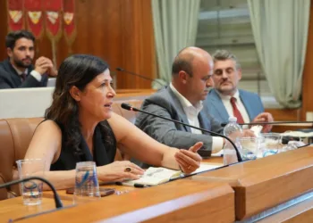 Sanità, la presidente Alessandra Todde a Nuoro: «Rafforzare ospedale e territorio, incentivare il personale e costruire una rete che prenda davvero in carico i cittadini»