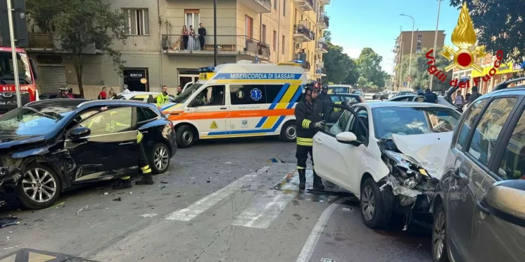 Sassari: incidente stradale tra via Napoli e via Catalocchino