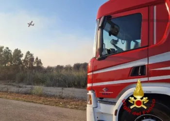 Incendio tra Mogoro e Pabillonis