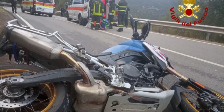 Incidente sulla vecchia strada statale 125, morto un motociclista tedesco
