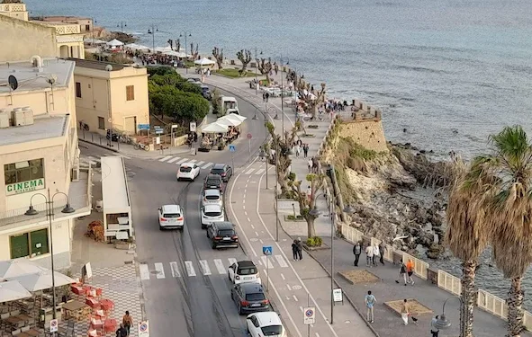 Tratta aerea Alghero-Milano: per il M5S «è un problema che viene da lontano»