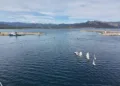 Due giornate di regate nel Golfo di Arbatax per le Divisioni A e B e per i giovani della preagonistica. Quattro prove per ciascuna divisione e tre per i più piccoli