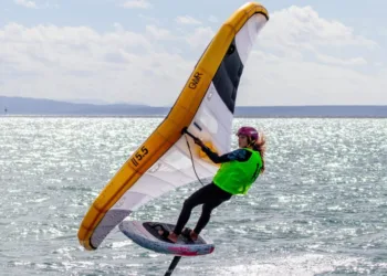 Wingfoil, la Sardegna protagonista: dalla Coppa del Mondo al podio di Torregrande