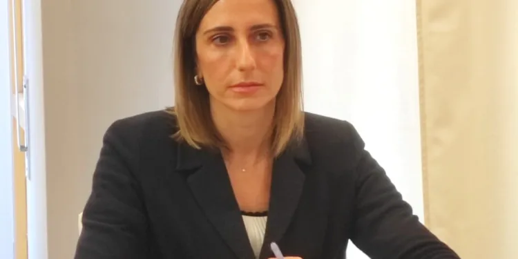 Continuità territoriale, Alghero-Linate: ok alla proroga di Ita Airways fino al 31 gennaio, deserta la gara per il nuovo servizio. Barbara Manca: «Collegamento messo in sicurezza, presto il nuovo bando»