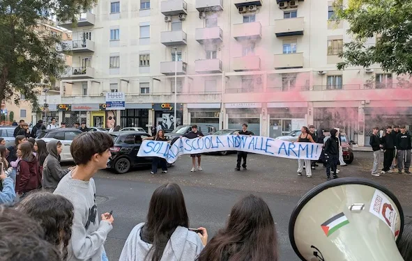 Il 16 e 17 ottobre anche a Cagliari gli studenti scenderanno in piazza per rivendicare soldi alla scuola e non alla guerra