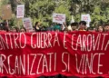 Migliaia in piazza allo sciopero generale di Cagliari «contro carovita e riarmo»