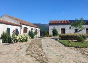 Nuoro, Forestas dedica a Maria Giacobbe la sala della sede della foresta demaniale di Jacu Piu